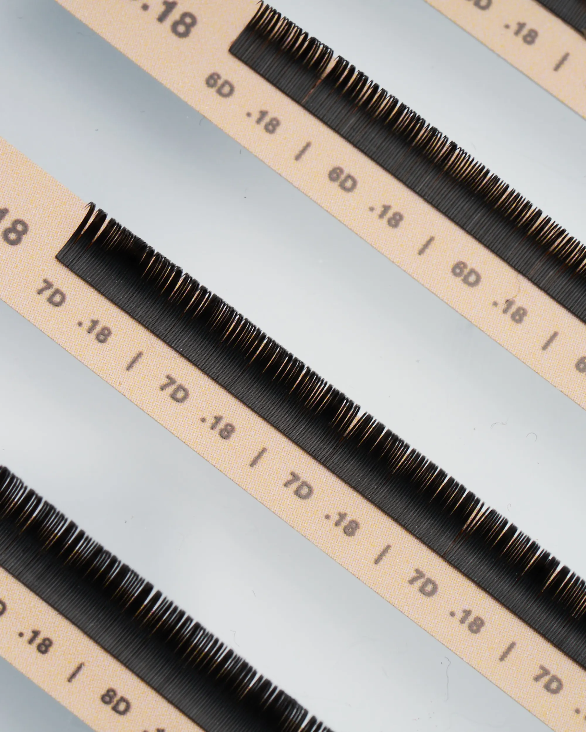 L-Curl Flat Lashes (Multi-Length Trays)